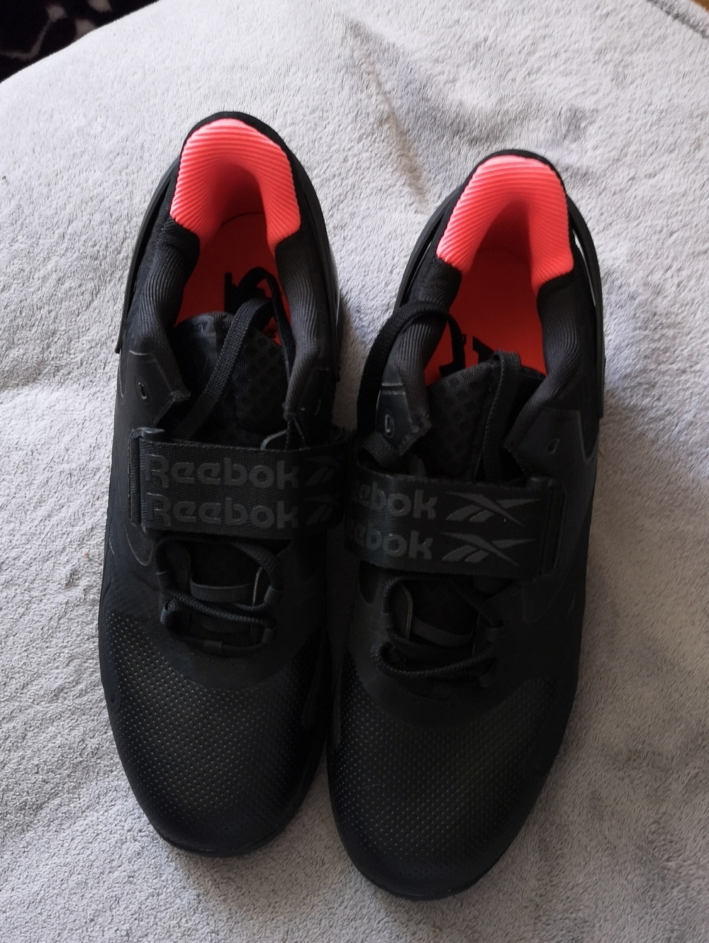 Mens New without Tags Reebok Athletic Training Shoes Size US 10.5 Black on Black